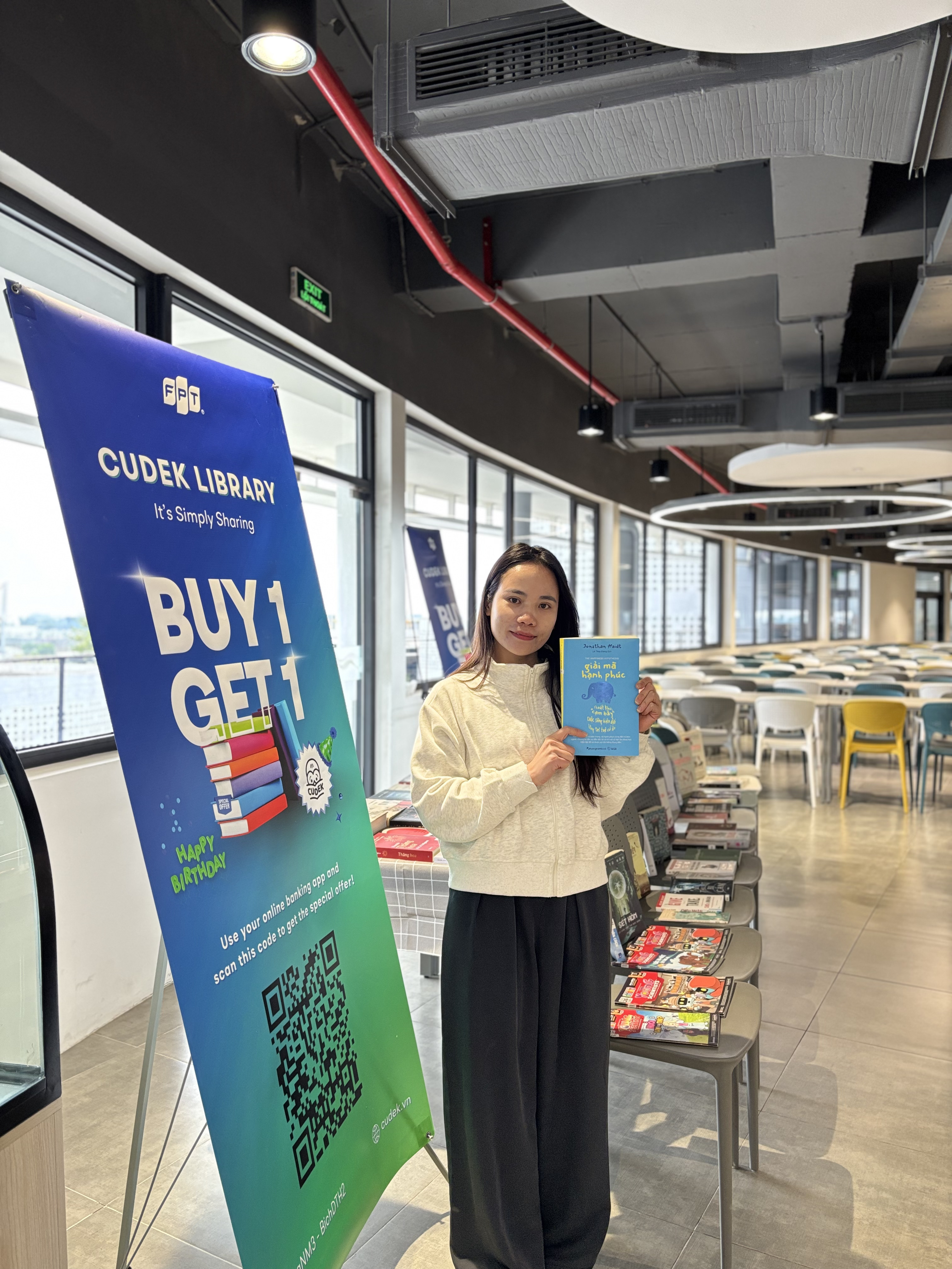 Nhật ký chuyện làm sách ngày 7: Mình có một buổi roadshow thư viện sách vô cùng thú vị